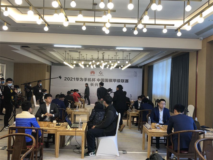 第64分钟，厄德高右路下底后脚跟回做萨卡爆射打在边网上。